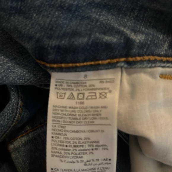 Old Navy Size 8 Jeans - Picture 3 of 3